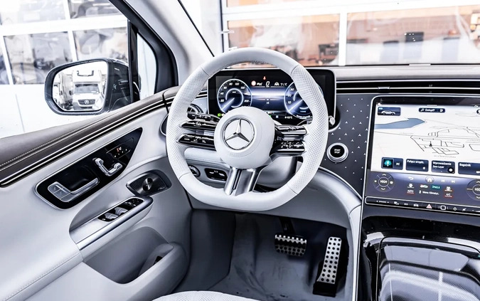 Mercedes-Benz EQE cena 452700 przebieg: 5, rok produkcji 2023 z Brzostek małe 172